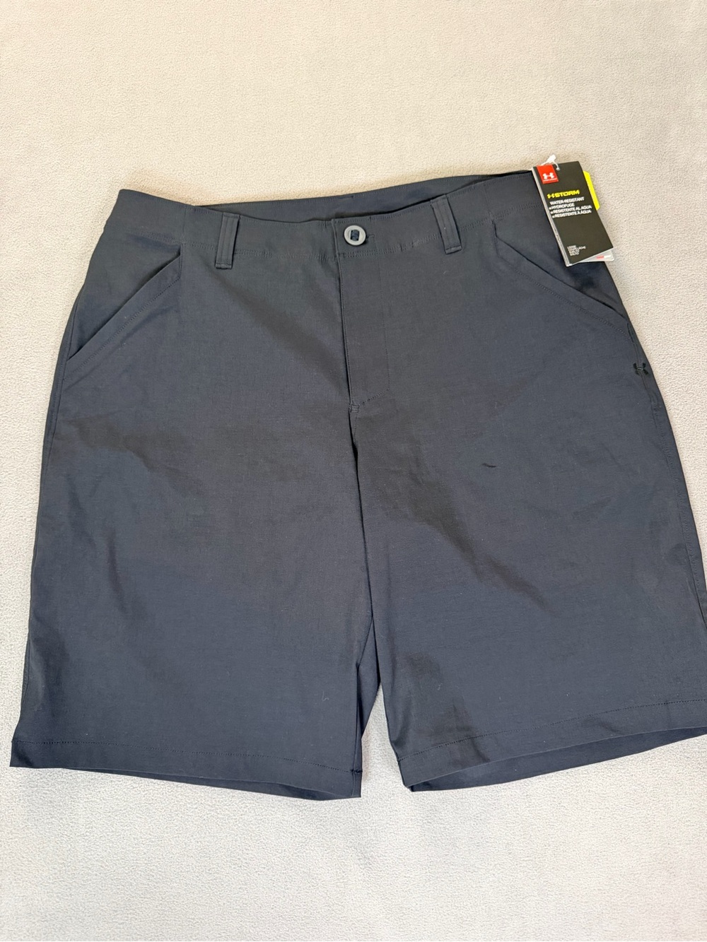 Under Armour Storm Men’s Black Flat-Front Performance Shorts- Size 34- NWT